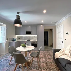Independence Boutique , La Valette Malte
